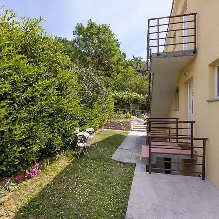 Mia Apartment